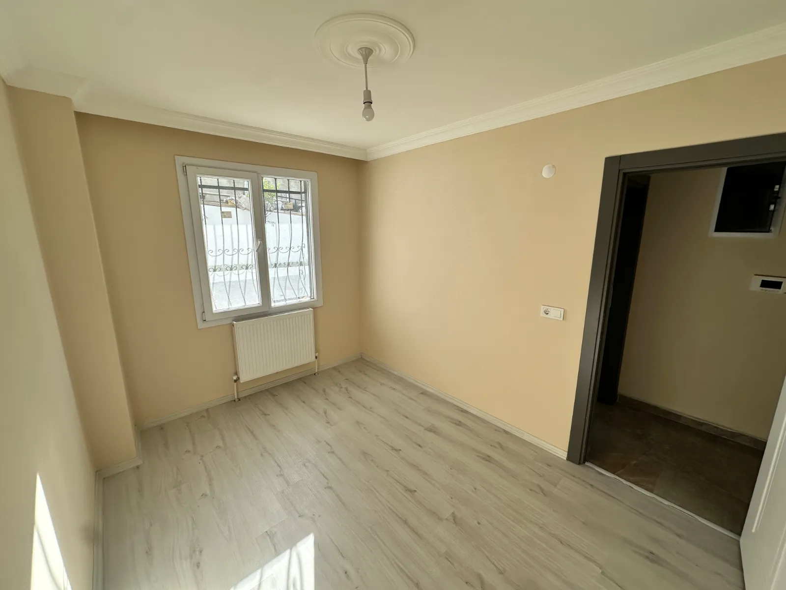 TAŞOLUK MAHALLESİNDE SATILIK 2+1 BAHÇE KATI DAİRE KOD(1017) görsel 7