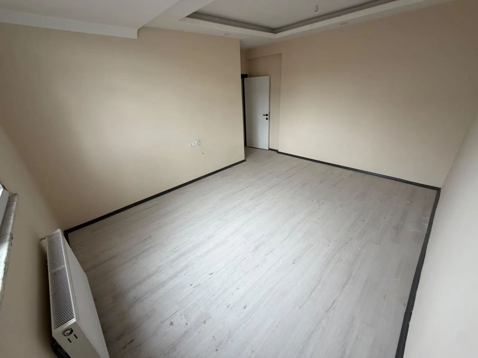 HADIMKÖY OMURTAK CADDESİ ÜZERİ SATILIK 2+1 DAİRE KOD(1034) görsel 3