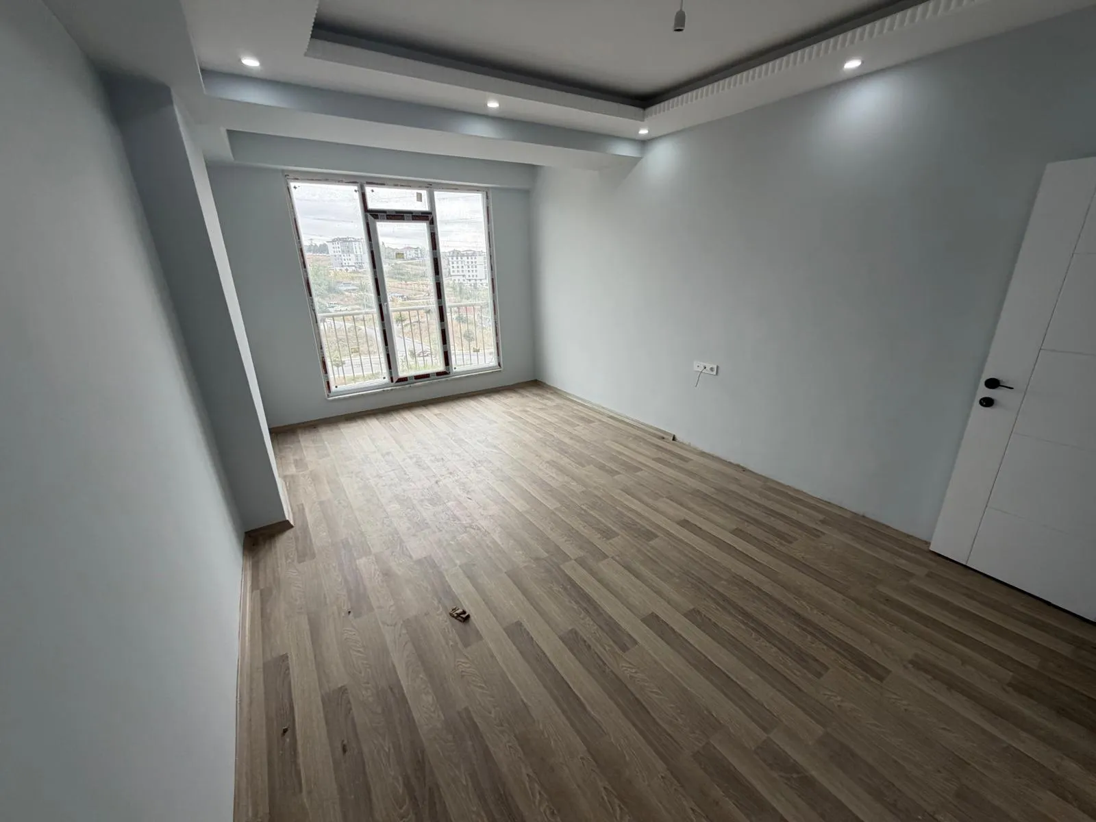 ARNAVUTKÖY HADIMKÖY MAHALLESİN'DE SATILIK 2+1 SIFIR DAİRE KOD(1018) görsel 2
