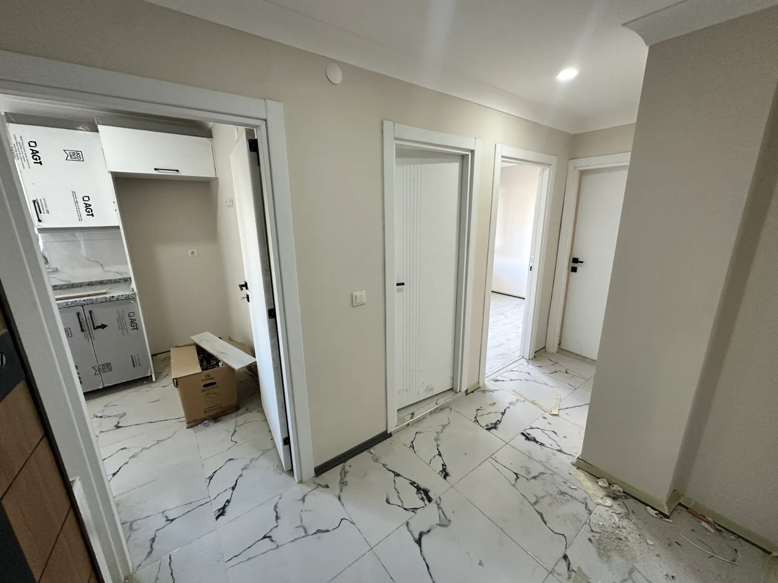 KARLIBAYIR MAHALLESİNDE SATILIK 2+1 TEMİZ DAİRE KOD(1013) görsel 2